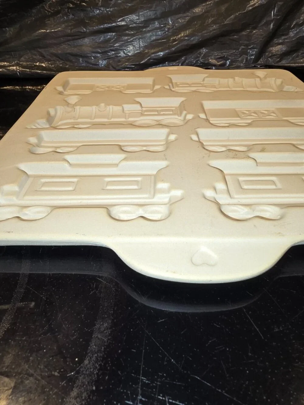 Pampered Chef Train Cookie Mold #18 Stoneware 1998 USA 11.25